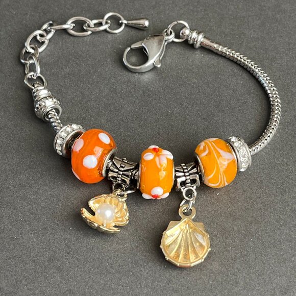 Charm Bracelet with Lampwork Orange Beads Beachy - Picture 1 of 2